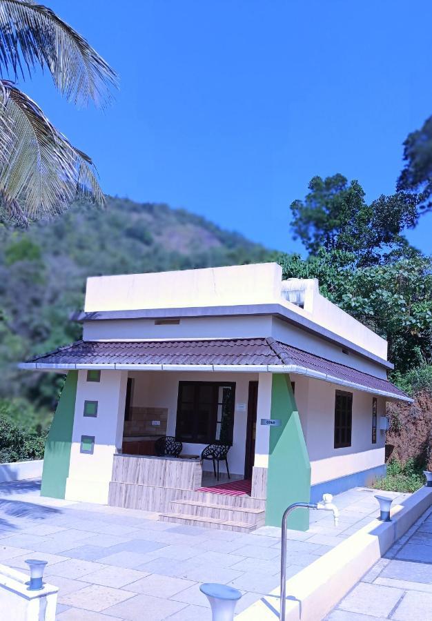 Forest And River Edge Resort Kannur Exterior photo